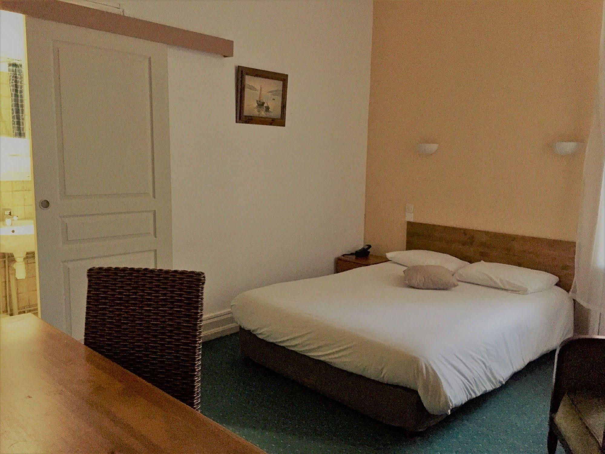 Hotel Villa Du Parc Nevers Exterior photo